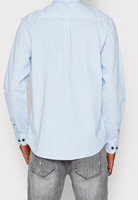 Anerkjendt Chemise - light blue