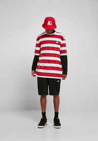 Starter Marškinėliai su spaudiniu - cityred white black