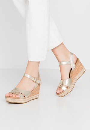 CLOVERDALE - Espadrilles - gold