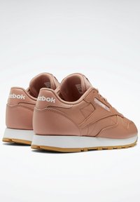 Reebok Classic Tenisky - red