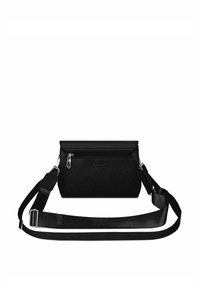 Černá crossbody taška s texturovaným vlnitým vzorem, se zipovou kapsou a nastavitelným popruhem. Vyrobena z odolného materiálu. Úzký, obdélníkový tvar.