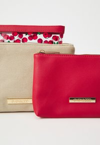 Even&Odd 3 PACK - Mosózsák - red