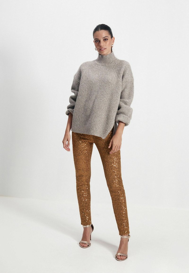 Next Broek goudkleurig