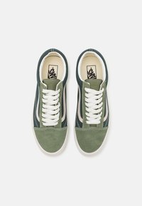Vans OLD SKOOL UNISEX - Sportcipő - tri-tone green