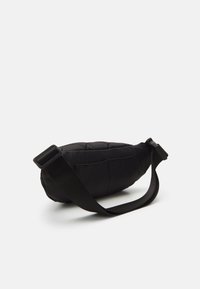 ONLY ONLDAPHNE QUILTED BUMBAG  - Torbica za okoli pasu - black