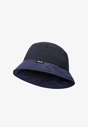 Chapeau bob bleu marine avec panneaux bicolores et une petite étiquette logo noire sur le devant de la visière.