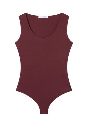 Body color bordeaux realizzato in tessuto morbido, con scollatura a barca e spalline, silhouette aderente e aperture delle gambe alte.