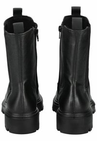 Botas de tobillo de cuero negro con una textura suave, tacón bajo y cremalleras laterales. El diseño es elegante con tiradores en la parte superior.