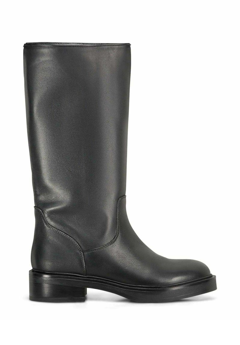 Stivali neri alti in pelle con finitura liscia, punta rotonda e tacco basso a blocco. Dettagli delle cuciture sui lati e design minimalista.