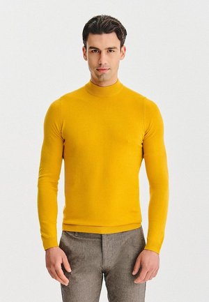 - Sweter