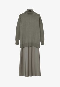 Niewybrane, light khaki