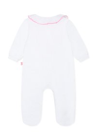 Body bianco per neonato con maniche lunghe, caratterizzato da un colletto arricciato rosa e un'apertura sul retro. Tessuto morbido con una superficie liscia, senza motivi.