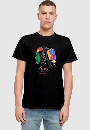 LOVE IS LOVE OVERSIZED - Print T-shirt - black