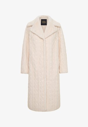 Boucle kaput u svijetlo ružičastoj boji s dizajnom pletenice, širokim ovratnikom i spuštenim ramenima. Mekana, teksturirana tkanina s opuštenim krojem.