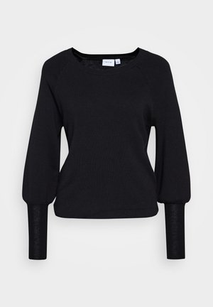 Sort langærmet sweater med bred rund halsudskæring og tætsiddende ribstrikkede manchetter, der går ud fra ballonerede overærmer.