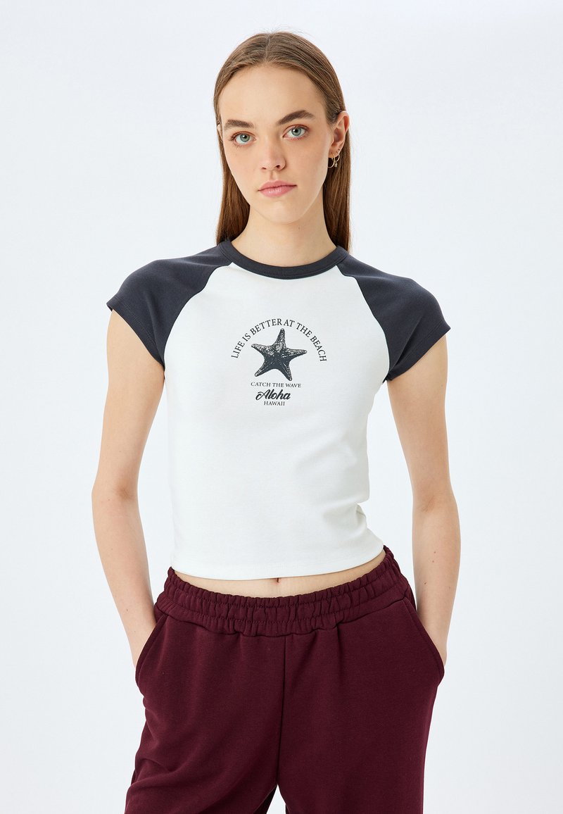 Koton CREW NECK - T-shirts print - beige