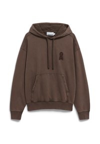 Bruine hoodie gemaakt van zachte stof, met een voorzak, trekkoordcapuchon en een klein geborduurd logo op de borst.