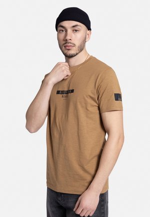 GUTI TEE - T-shirt imprimé - dijon