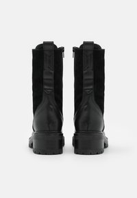 ZIGN Wide Fit Šněrovací vysoké boty - black