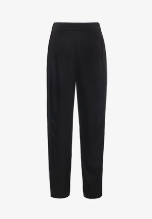 Fekete, szabott nadrág sima anyagból; lapos derékkal, egyenes szárú fazonnal és diszkrét elülső redőkkel a további részletekért.