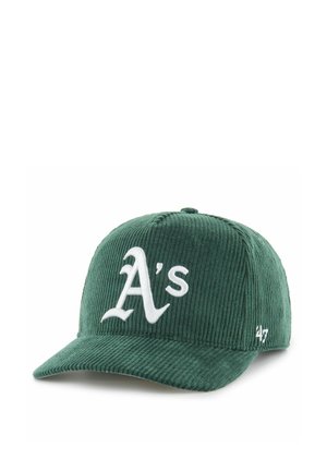 Groene corduroy baseballpet met wit "A's"-logo aan de voorkant en een klein "'47" geborduurd aan de zijkant.