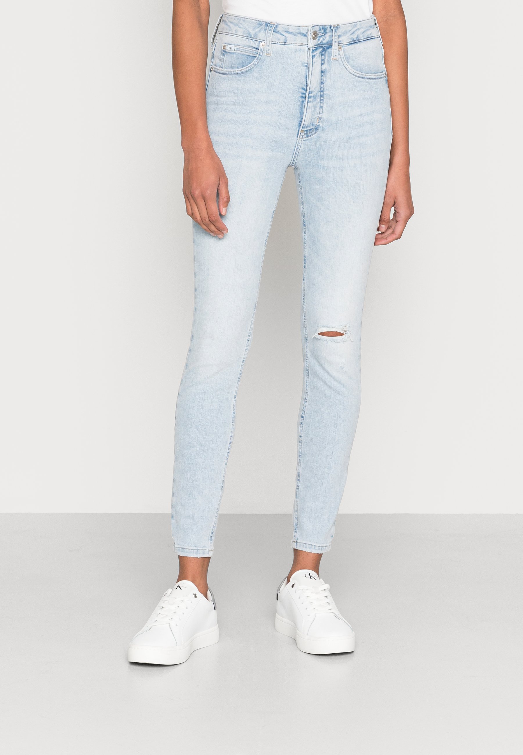 Calvin Klein Jeans HIGH RISE SUPER SKINNY ANKLE - Jeans Skinny Fit - denim  light/Lichtblauw - Zalando.nl