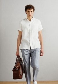 Thumbnail Image 2