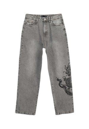 Szare dżinsy denim z czarną grafiką smoka na prawej nogawce, styl z pięcioma kieszeniami, zamek błyskawiczny i zapięcie na guzik w pasie.
