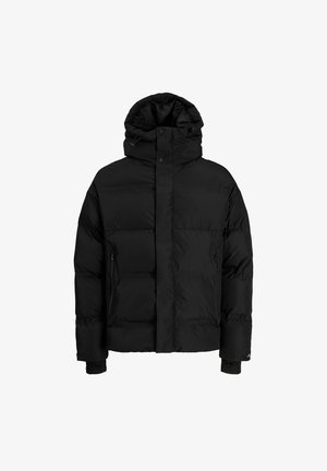 Giubbotto di piumino nero con colletto alto e cappuccio integrato. Presenta tasche laterali con zip e polsini elasticizzati. Realizzato in materiale liscio e isolante.