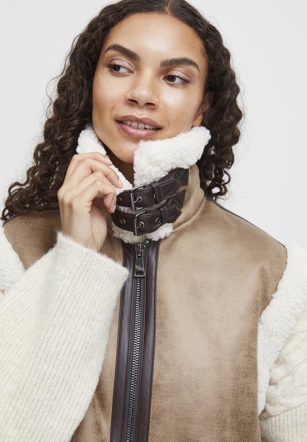 BYASANNE - Waistcoat - toasted coconut4