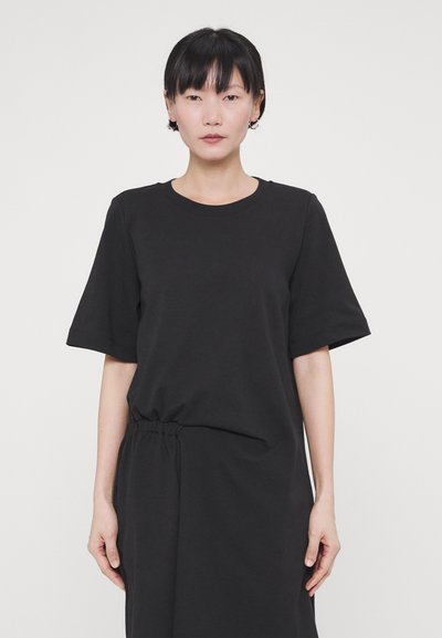 Nero Dress 15324
