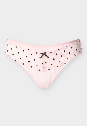 Lenjerie bikini roz deschis pentru femei, cu buline negre, margine din dantelă și o fundiță mică neagră în centrul taliei din față.