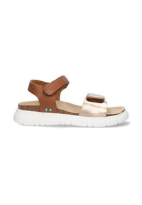 Bruine leren sandalen met een metallic gouden band, witte rubberen zool, verstelbare enkelriem en turquoise accenten aan de zijkant.