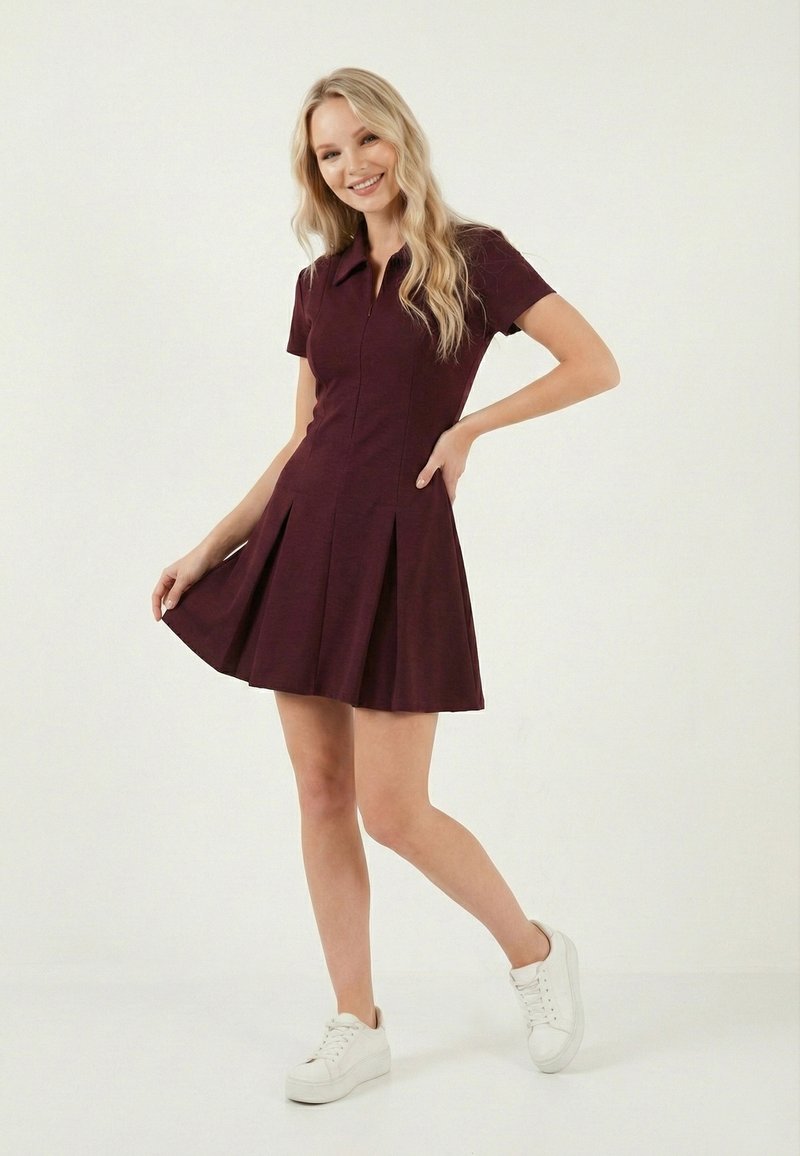 LELA SLIM FIT - Jersey dress - bordeaux - Zalando.ie
