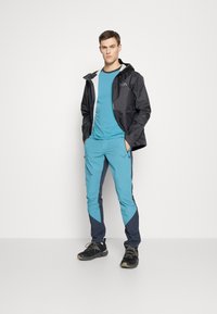 Dynafit ALPINE PRO TEE - Sporta krekli - storm blue