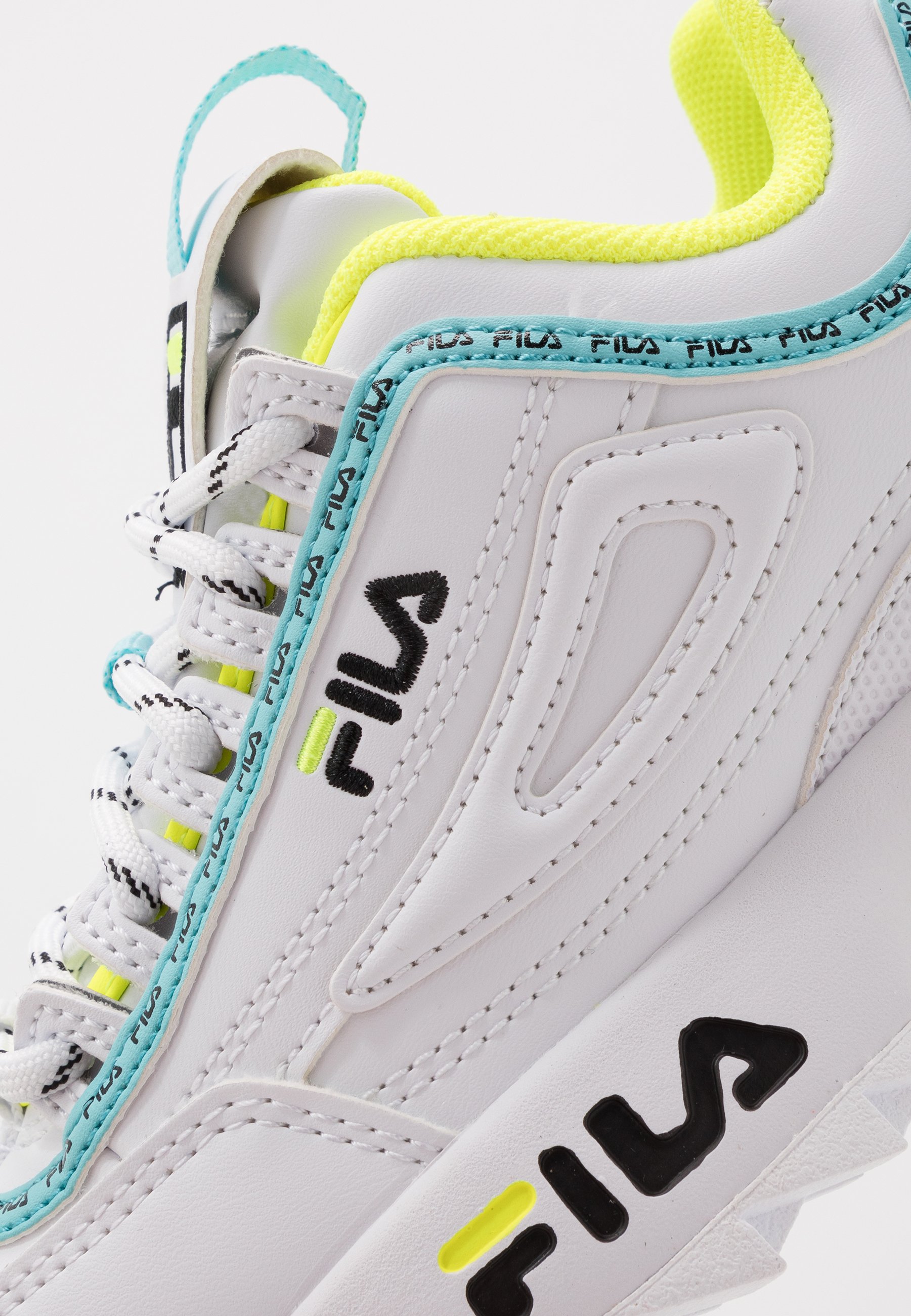 zapatos fila logo xt