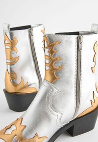 Next REGULAR FIT - Cowboy/motoros bokacsizma - metallic