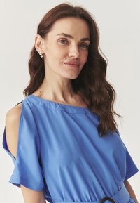 TATUUM Denné šaty - blue