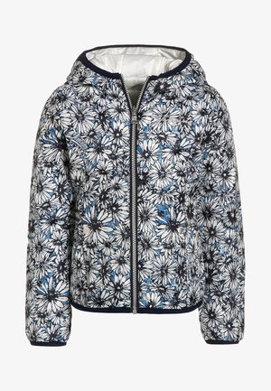 Quiltet jakke med et blomstermønster i hvid, blå og sort, med lynlås foran og en hætte. Marineblå kant fremhæver kanterne.