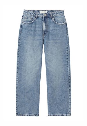 Jean droit en denim bleu clair avec bouton et fermeture éclair à l'avant, passants pour ceinture, et design à cinq poches.