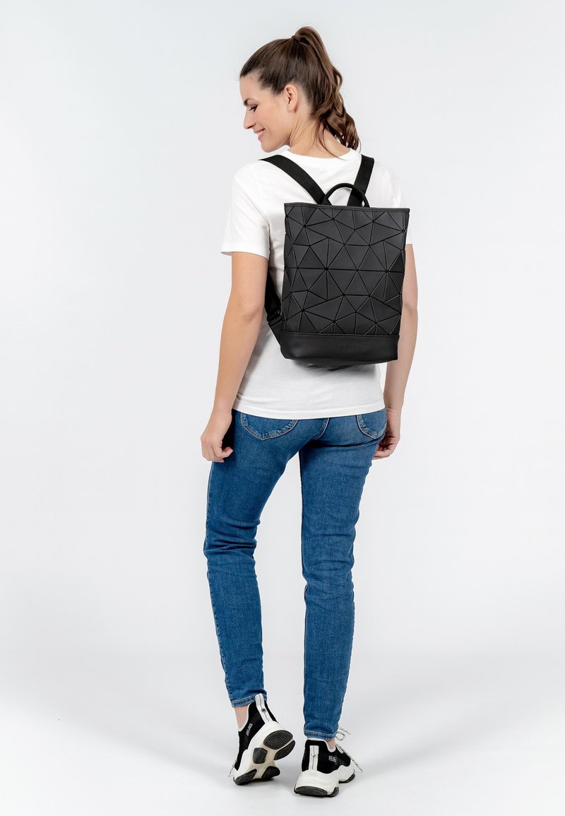 SURI FREY - JESSY-LU - Rucksack - black 100, Enlarge