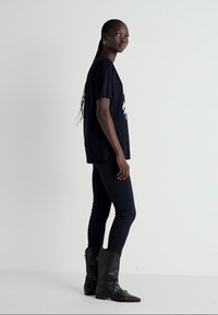 Noisy May SERA ONECK VIP - T-shirts med print - black