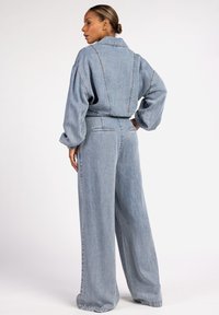 Aaiko VINA TEN - Spijkerjas - sky blue