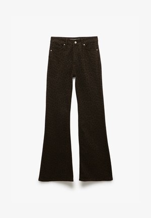 Bruine flared jeans met een luipaardprint, voorzien van een vijf-pocketontwerp, metallic hardware en een ritssluiting. Zachte denimtextuur.
