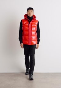 BOSS RONNIE - Weste - open red