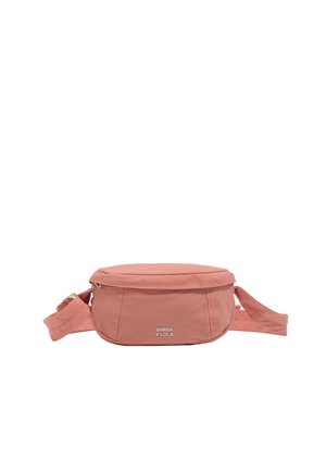 Bolso de cinturón de nylon rosa en forma redonda con correa ajustable, que cuenta con un bolsillo frontal con cremallera y un logo en relieve en la parte inferior frontal. Textura suave.