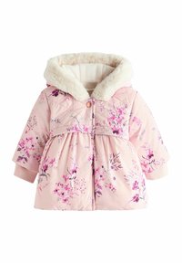 Căciulă roz, matlasată, cu modele florale, glugă căptușită cu blană și mâneci lungi. Include închidere cu buton și un design cu talie strânsă.