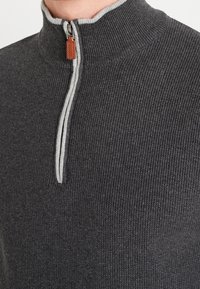 Pier One Pullover - mottled dark grey