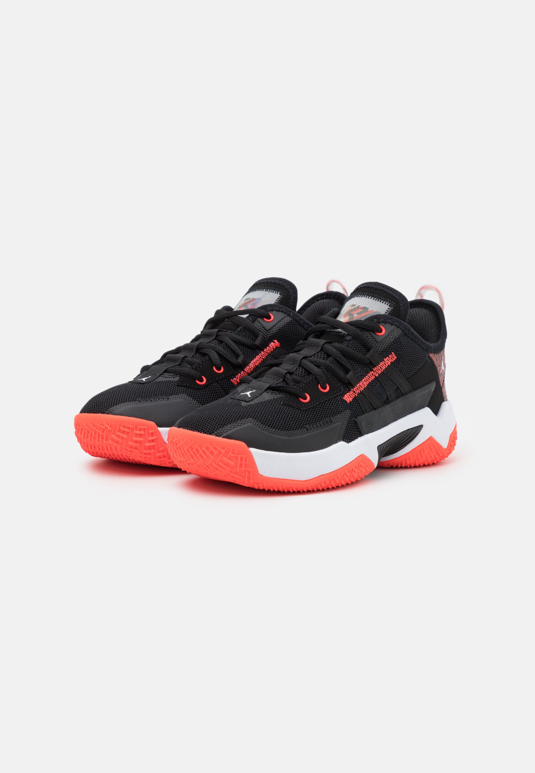 Jordan ONE TAKE II UNISEX - Basketball shoes - black/bright  crimson/white/black - Zalando.de