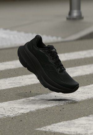 Saucony GUIDE 19 - Laufschuh Straße - triple black